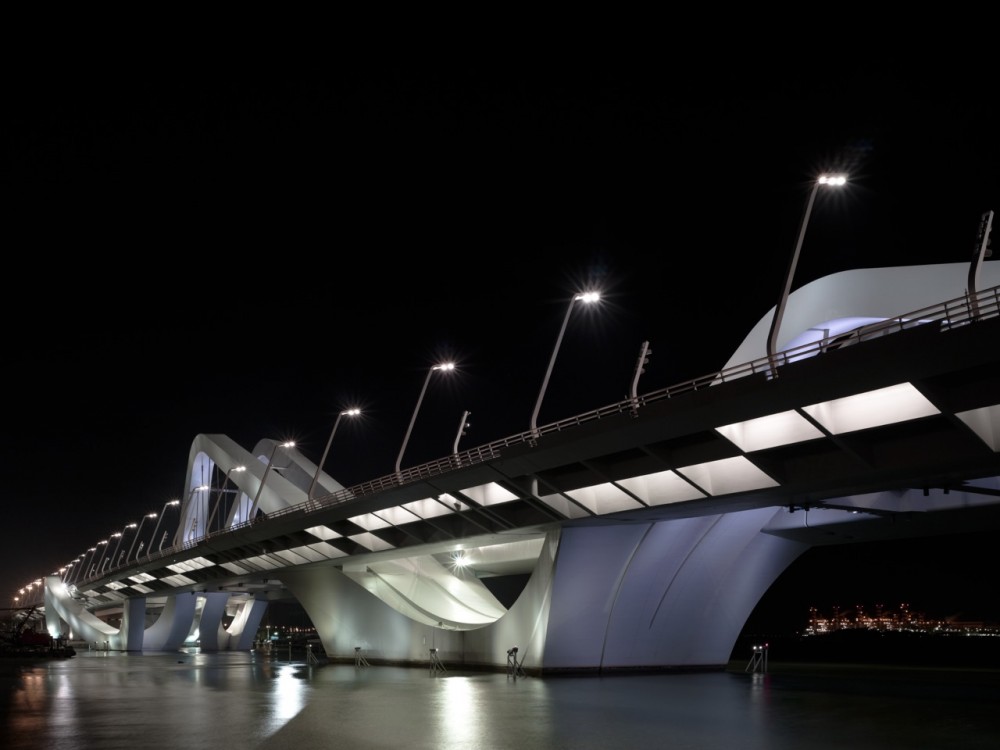 Sheikh-Zayed-Bridge-4